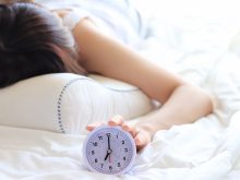 睡眠慣性の予防が鍵！？「寝起きが悪い」の解決法！